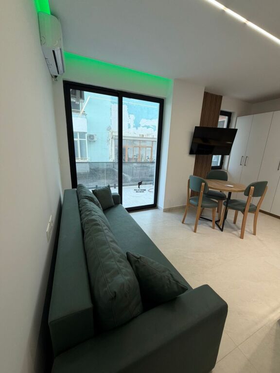 SHITET GARSIONERE 28 M2 GOLEM 55.000 EURO FH-73807