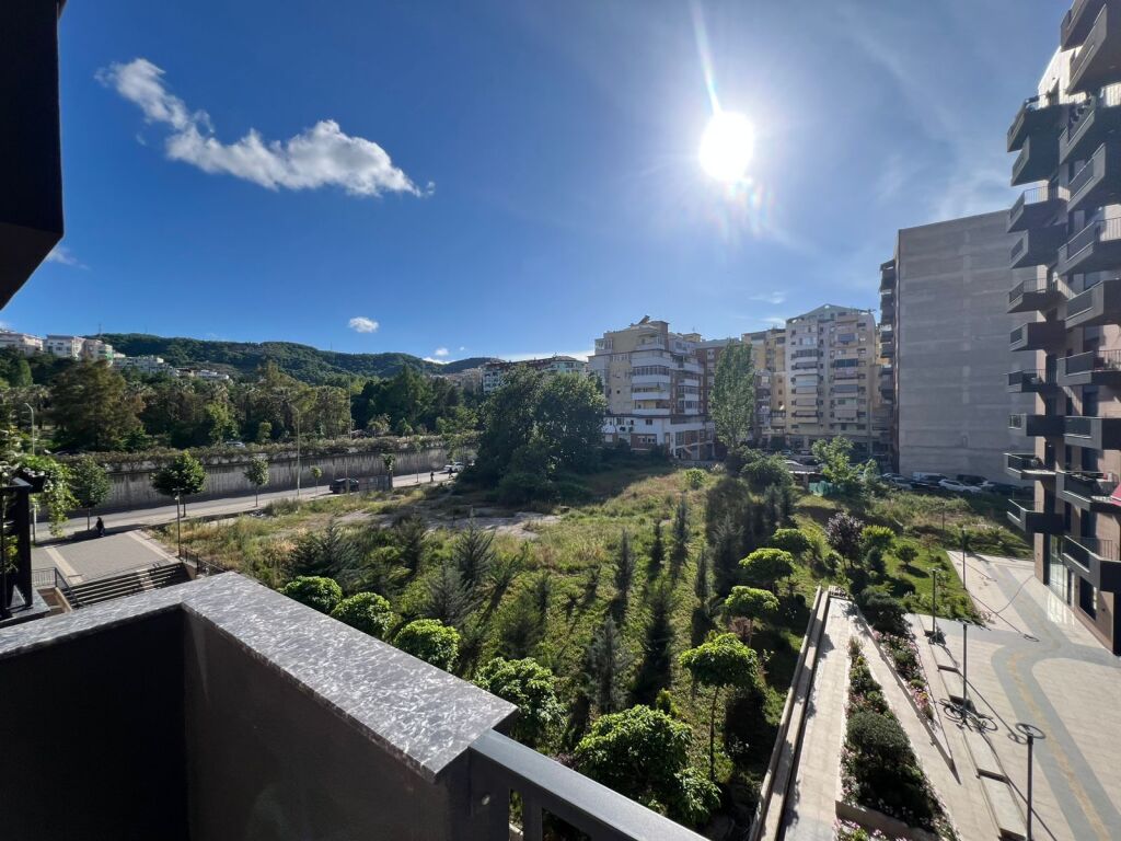 APARTAMENT 2+1+2 ME QERA, PARKU OLIMPIK