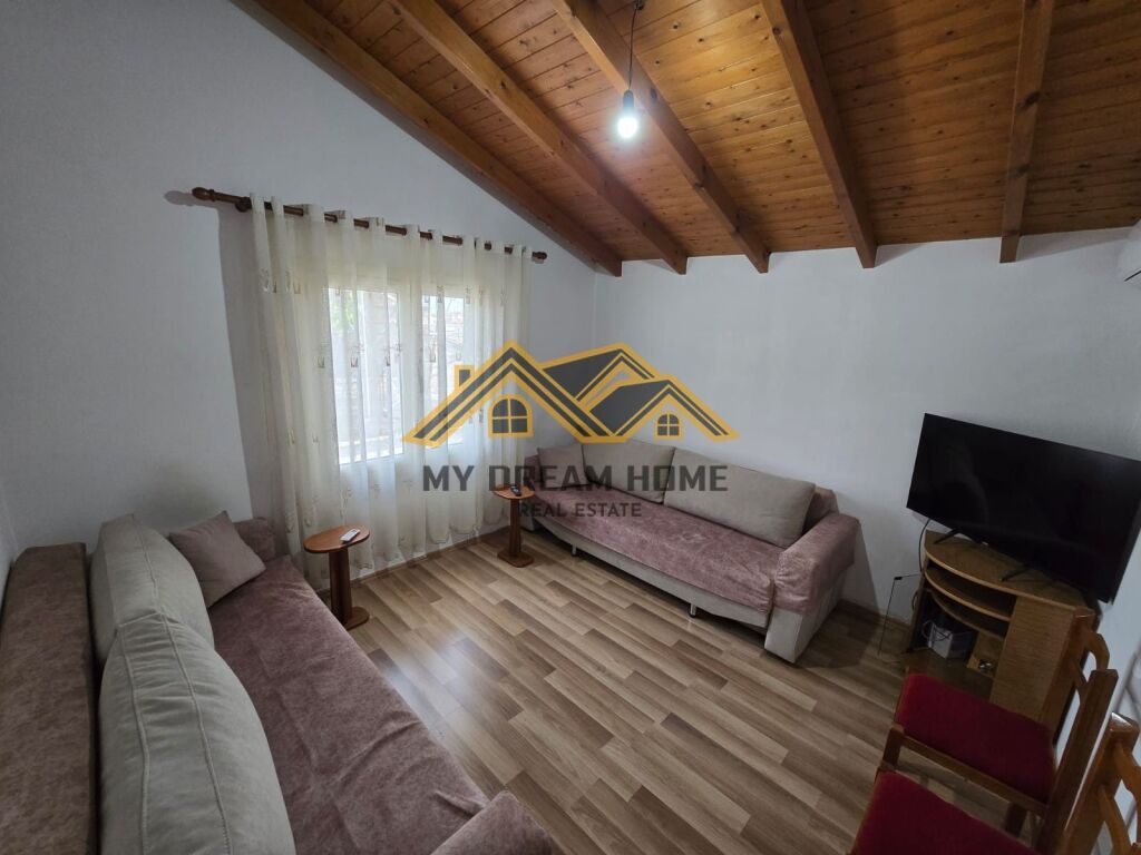 3rd floor of the private house for rent