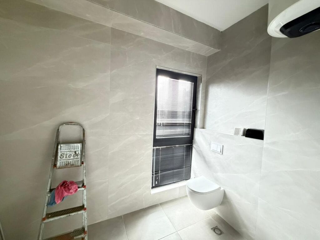 Zyre Me Qera 2+1 tek Kompleksi Garden Building (ID BZ2955) Tirane