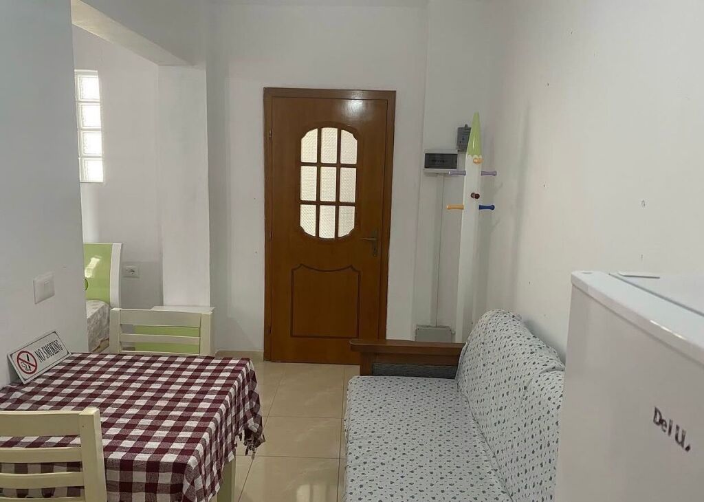 🏡 Studio apartment for rent above the Faculty of Economics, Elbasan Street
