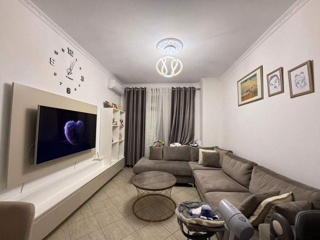 Appartamento 1+1 In Vendita Vicino ai Palazzi Çabej, Yzberisht
