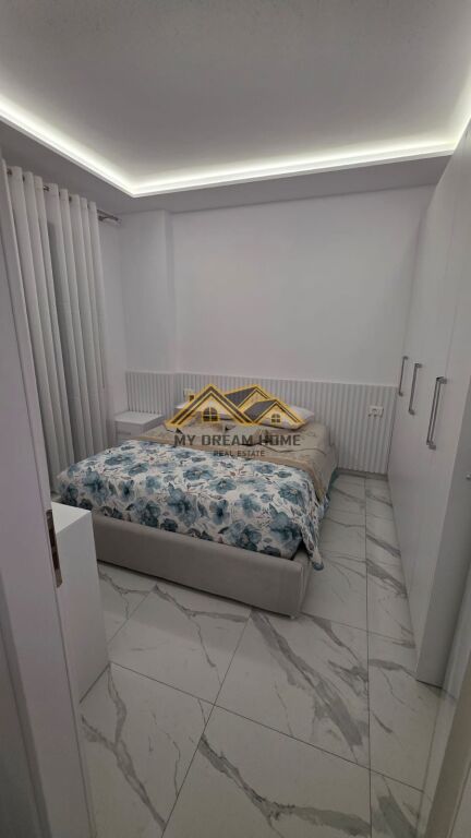 SHITET SUPER APARTAMENT NE GOLEM!