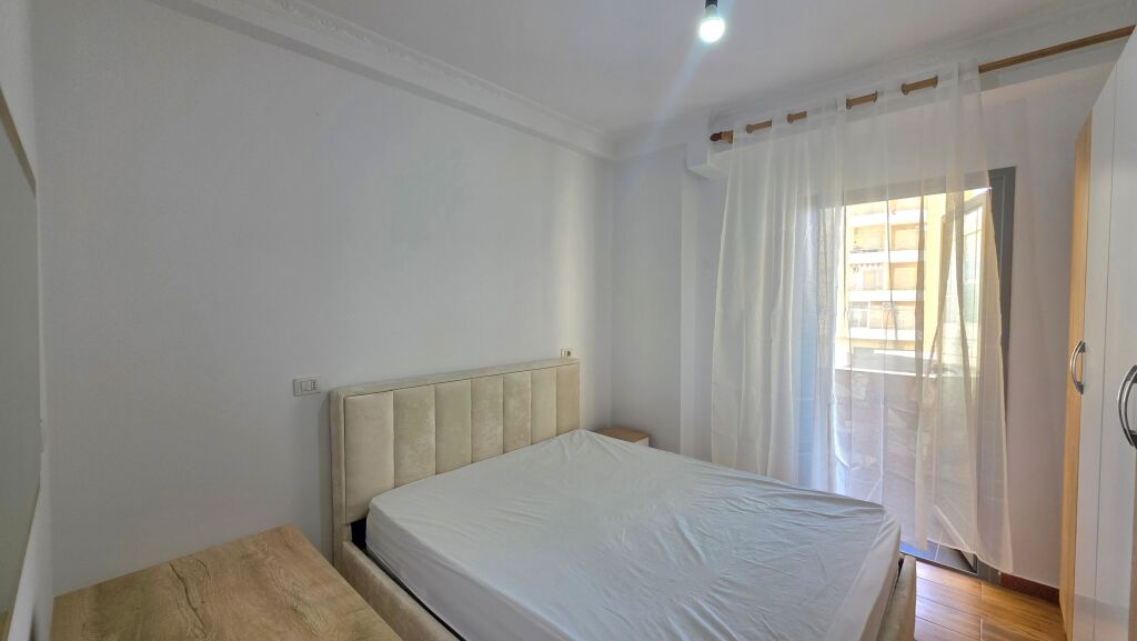 Apartment for rent on Pelivan Leskaj Street, Vlore