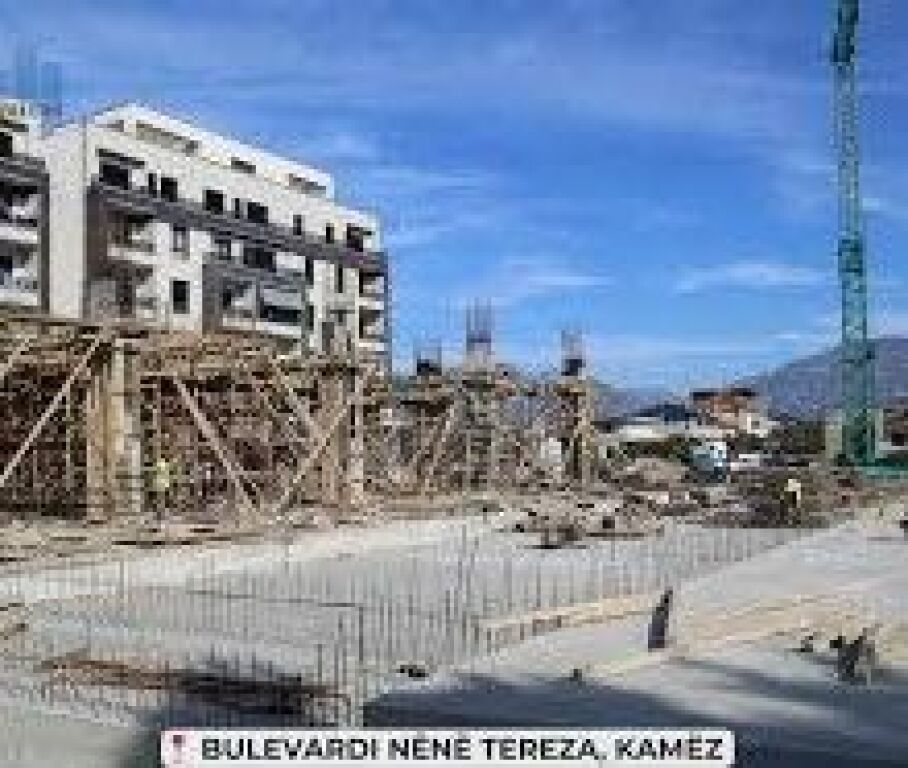 ✨ Shitet Apartament 2+1 - Bulevardi Nënë Tereza, Kamëz!