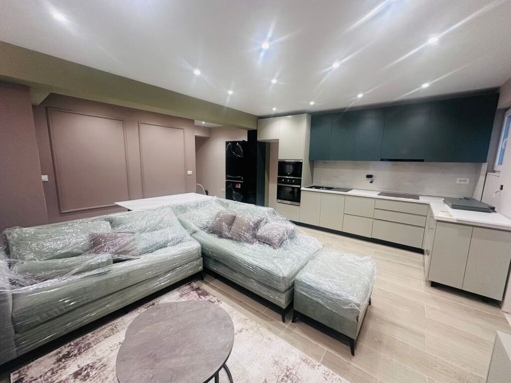 Jepet Me Qera Apartament 1+1+1 Ballkon
