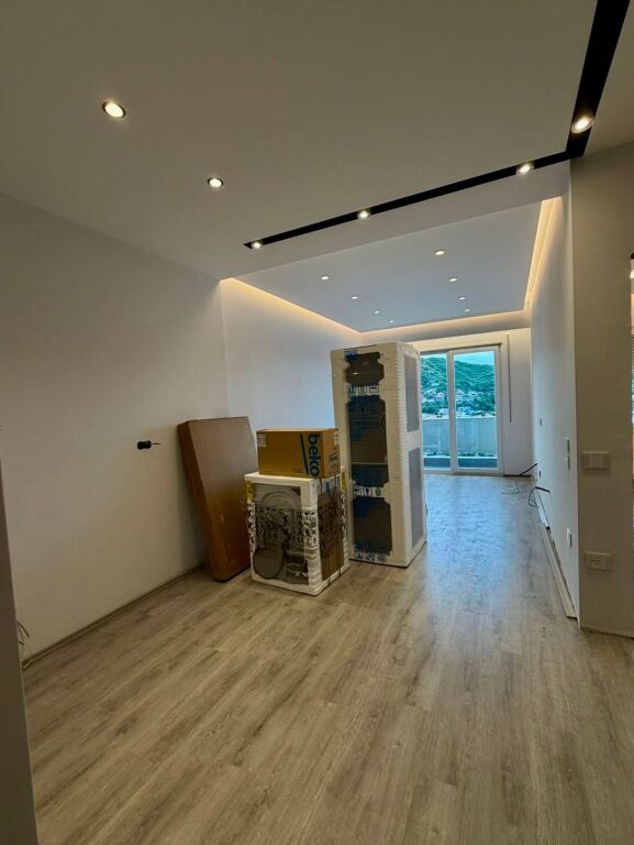 🏡 Appartamento 1+1 arredato in vendita a Golden Park
