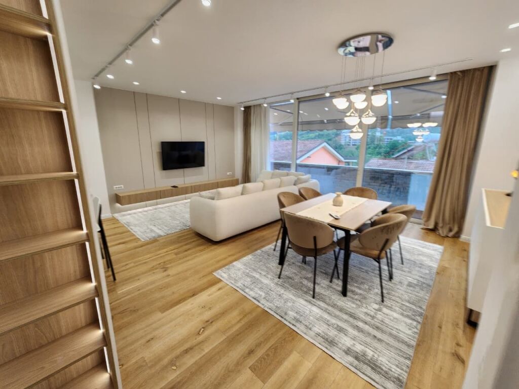 For Rent: Apartment 2+1+2 Bathrooms &amp; 3 Balconies (+1 Parking Space) 📍Liqeni i Thatë / Radisson (135m²) 🔥🔥 Super Modern | First Time for Rent ❤️ | €1,500/Month