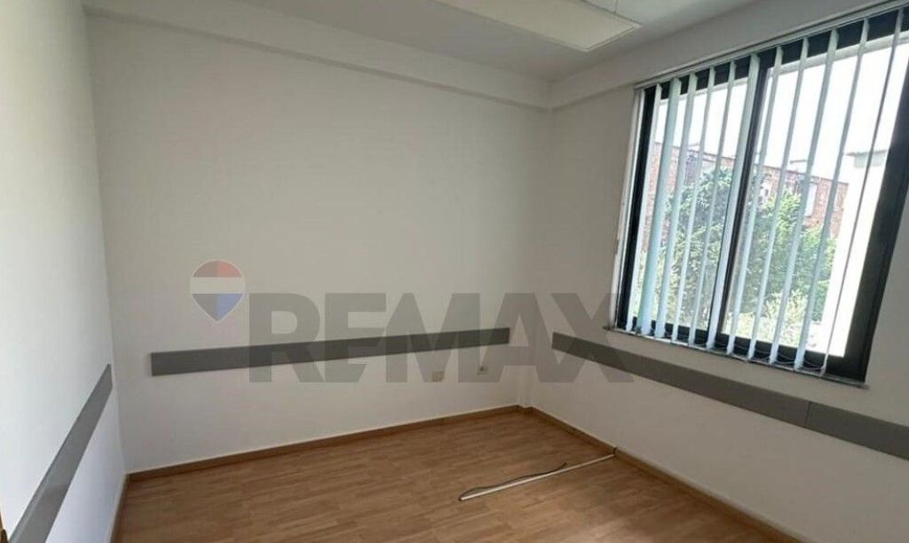 Commercial Space for Rent in Xhamllik  ID: 530281030-1001