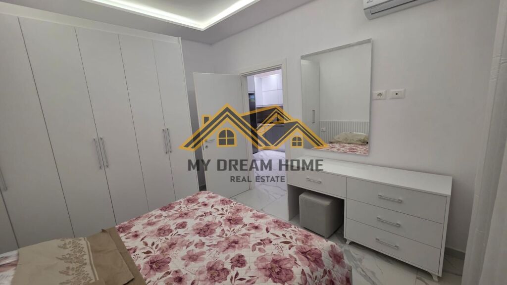 SHITET SUPER APARTAMENT NE GOLEM!