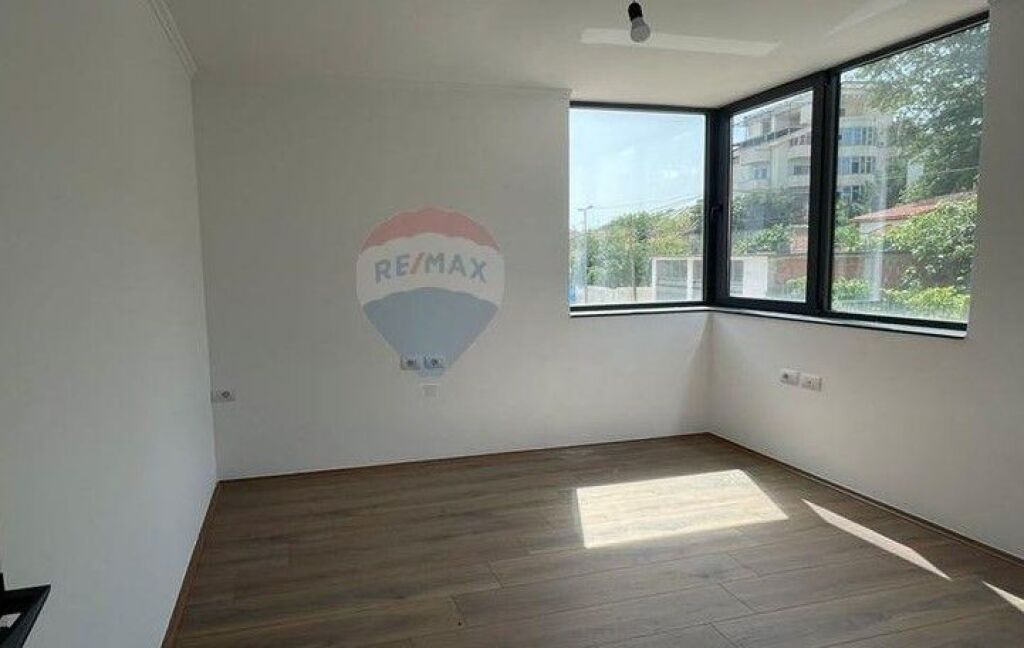 3-storey villa offered for sale in Kombinat  ID: 530361014-46
