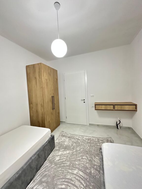 Apartament 2+1+2 me qera tek Kompleksi Jolla ne Astir