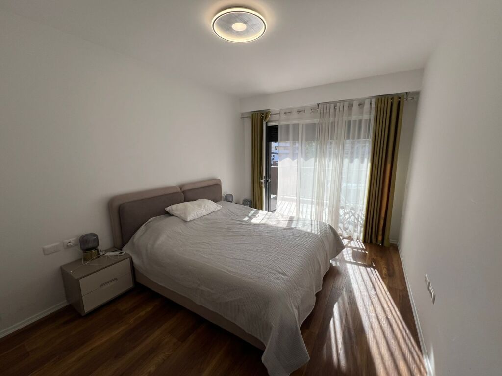 APARTAMENT 2+1+2 ME QERA, PARKU OLIMPIK