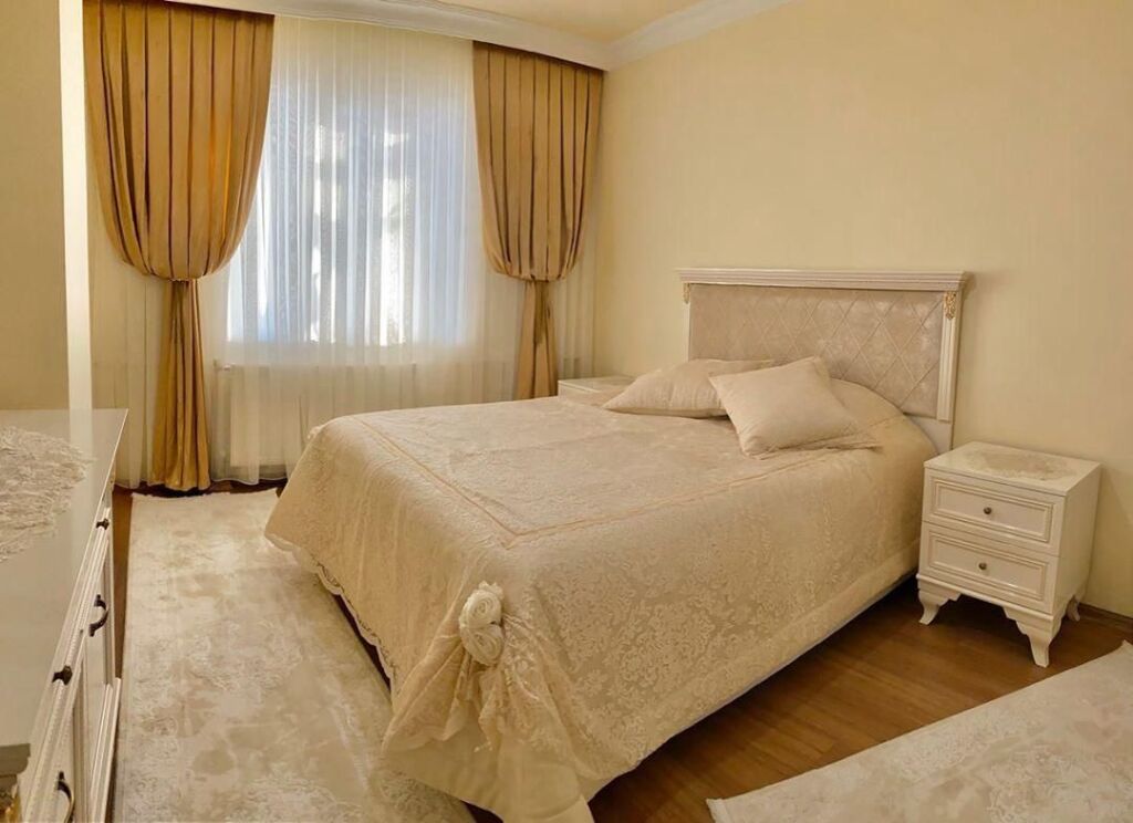 Rruga e Durresit, jepet apartament 1+1 me qera!