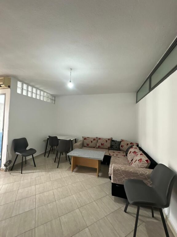 Affitto | Apartament 1 + 1 | Rruga 5 Maji | 400 €/mese
