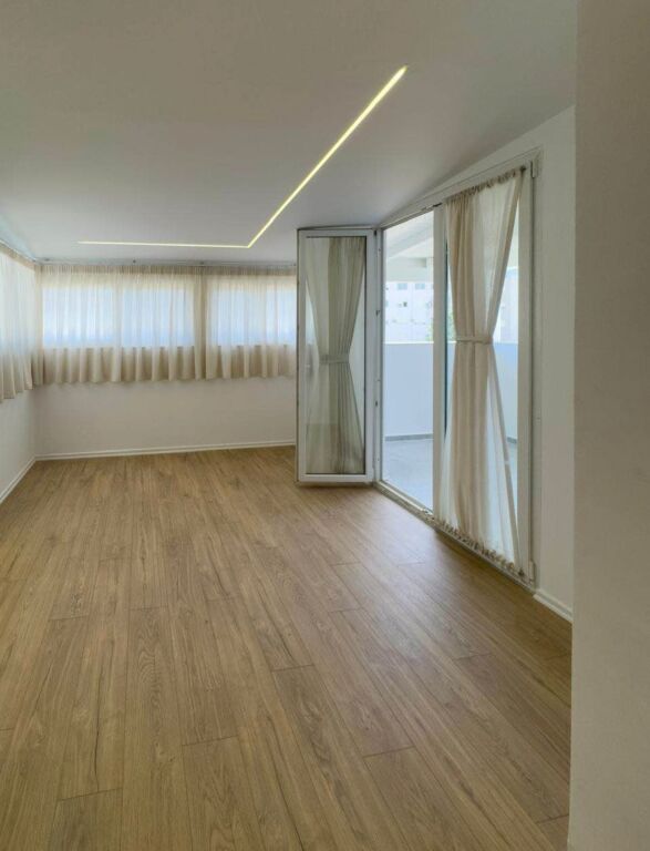 🏡 Shitet Apartament 1+1 – Fresk, pranë Pasticeri Melissa