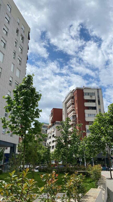 🏡 Shitet apartament 1+1