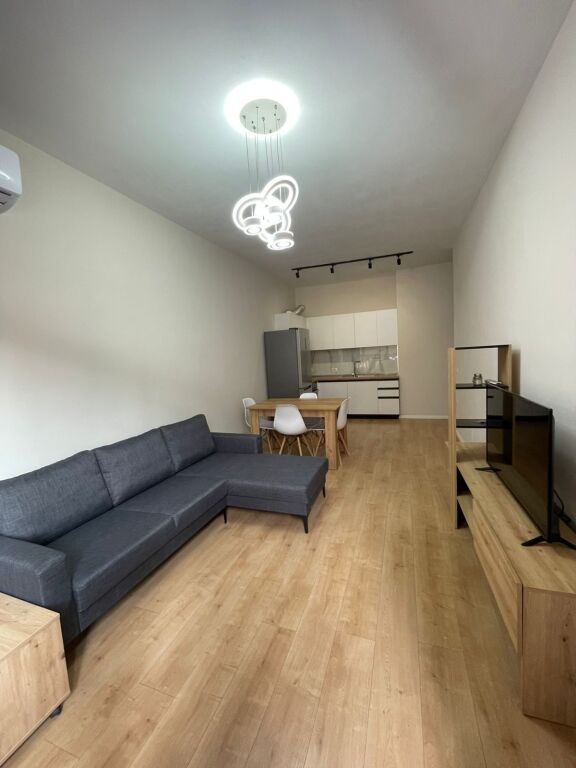 🏡 Apartament 2+1 me qira në zonën e 5 Majit, Tiranë 💶 Qiraja: 500€/muaj