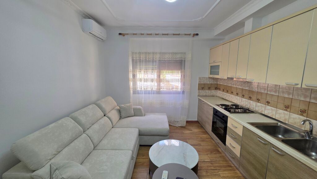 Apartment for rent on Pelivan Leskaj Street, Vlore