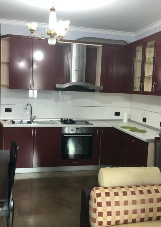 Apartament me qera 2+1 rruga Dibres