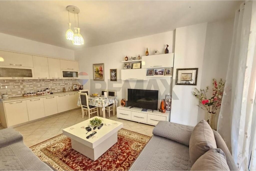 Apartament - Për Shitje - Rruga Sotir Caci, Tiranë(ID: 530221052-2040)