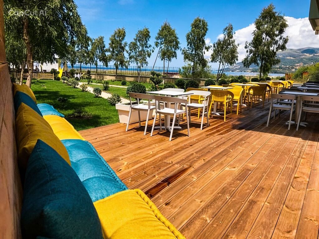 Hotel for sale, Yacht Port, Radhime