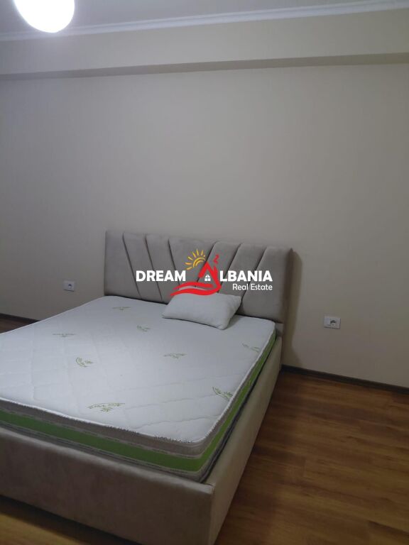 Jepet apartament 2+1 me qera ne Rrugen 5 Maji prane Pallateve te Rindertimit (ID 42215547)
