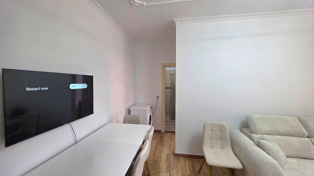 Apartment for rent on Pelivan Leskaj Street, Vlore