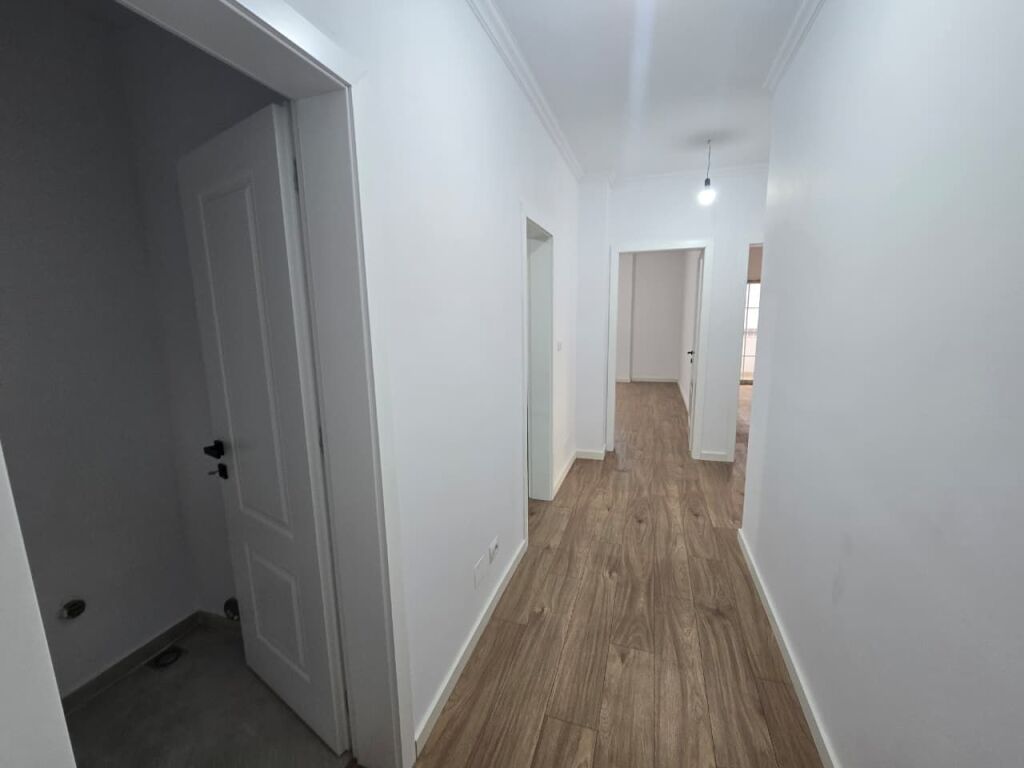 Apartment / Office 2+1+Block for Rent on Bogdaneve Street