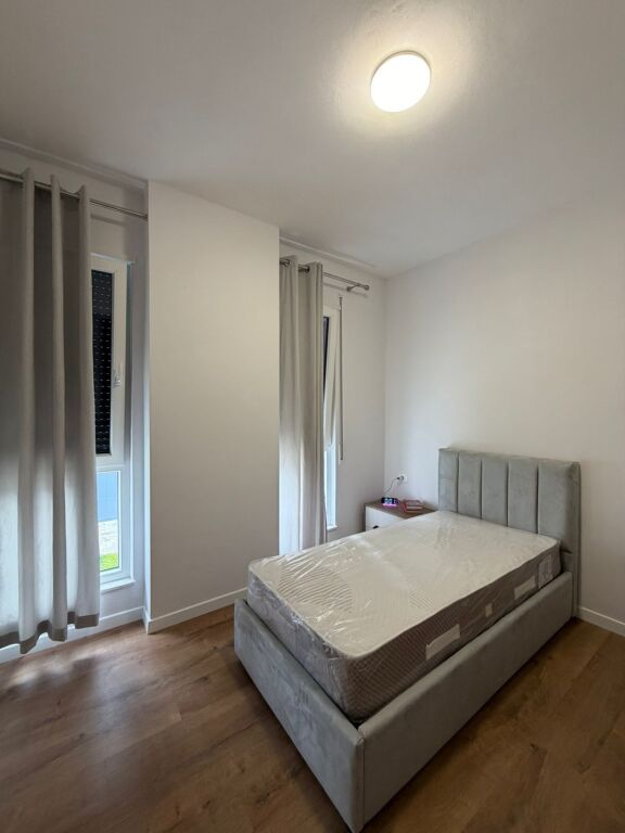 Qera | Apartament 2 + 1 | Rruga 5 Maji | 600 €/muaj