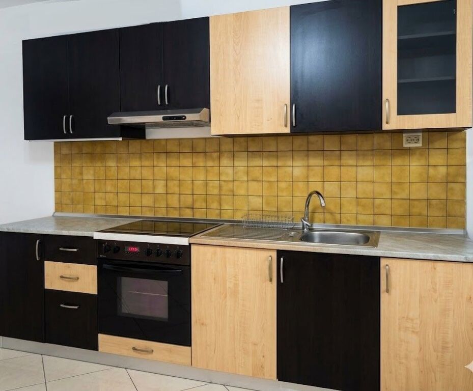 ✅ Apartament 1+1 me Qera ne Yzberisht tek Eco market (kati 2 me ashensor)
