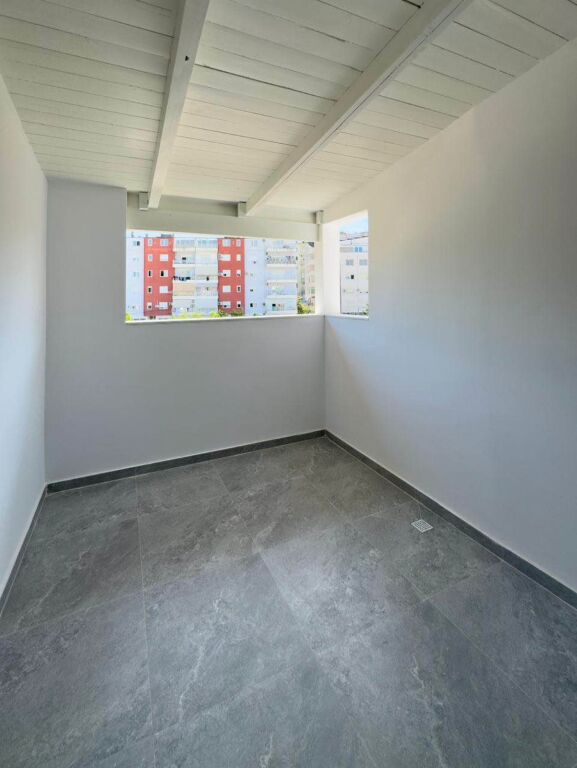 APARTAMENT 1+1 PER SHITJE NE FRESK