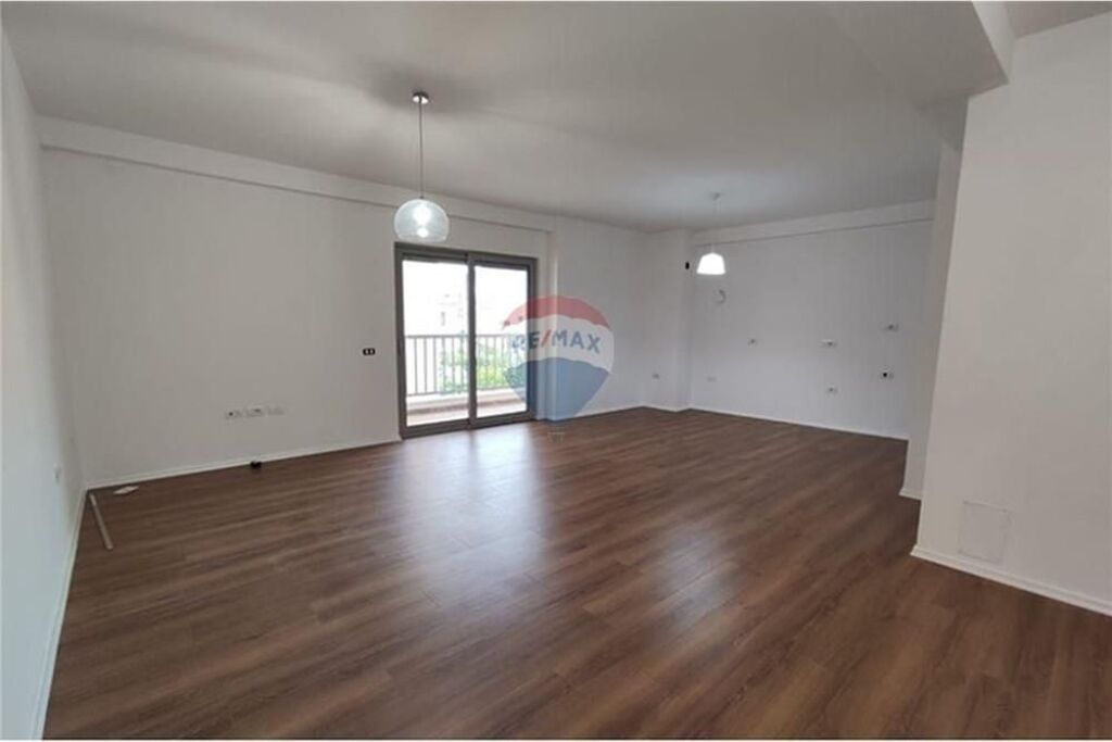 Office for rent at the Municipality of Paris