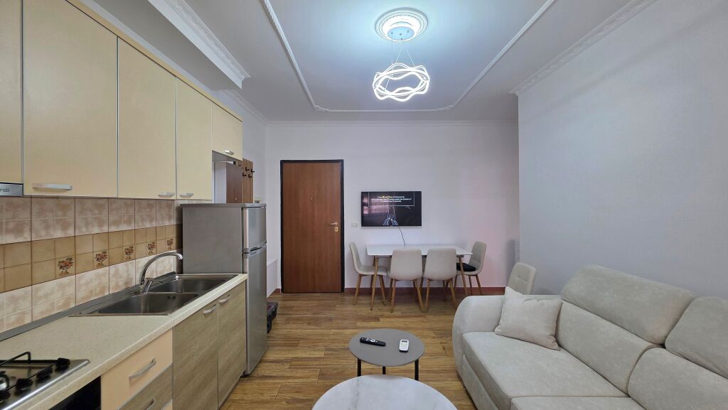 Apartment for rent on Pelivan Leskaj Street, Vlore