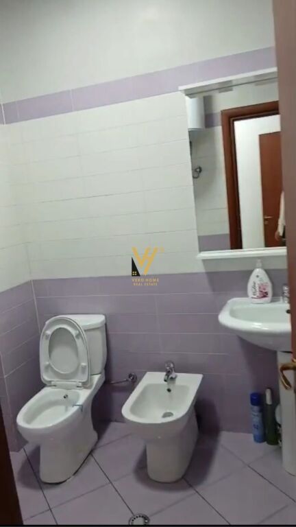 JEPET APARTAMENT 2+1+BLK ME QERA NE YZBERISHT 50.000 LEKE