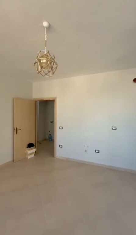 Apartament-OKAZION NE SHENGJIN ME PAMJE NGA DETI