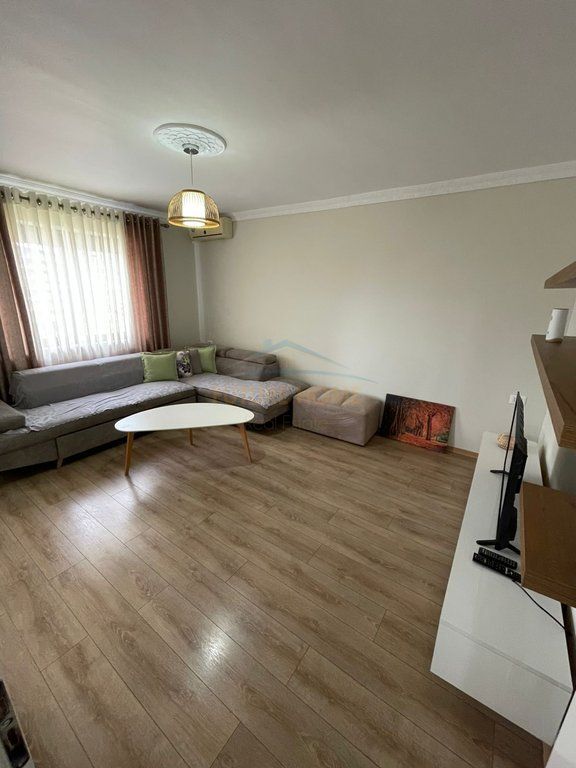 Qera, Apartament 1+1, Laprakë , Tiranë.
