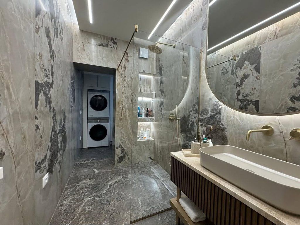 For sale, Apartment 2+1+2, Kavaja Street, Tirana