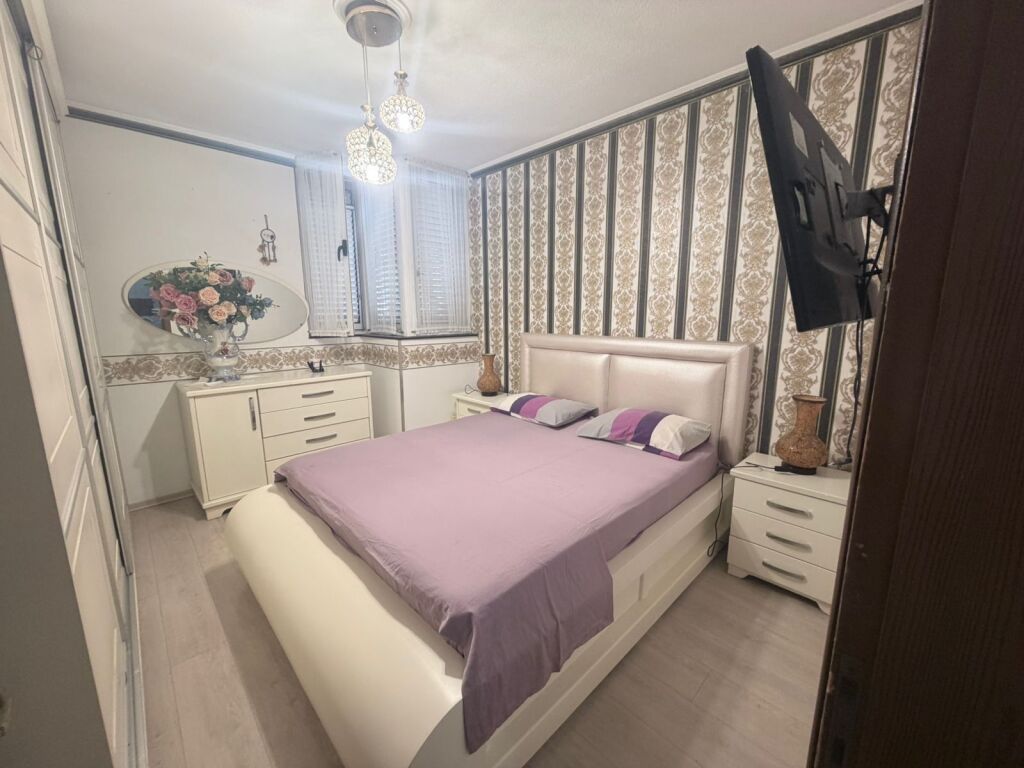 2+1 apartment with parking for rent in Bllok