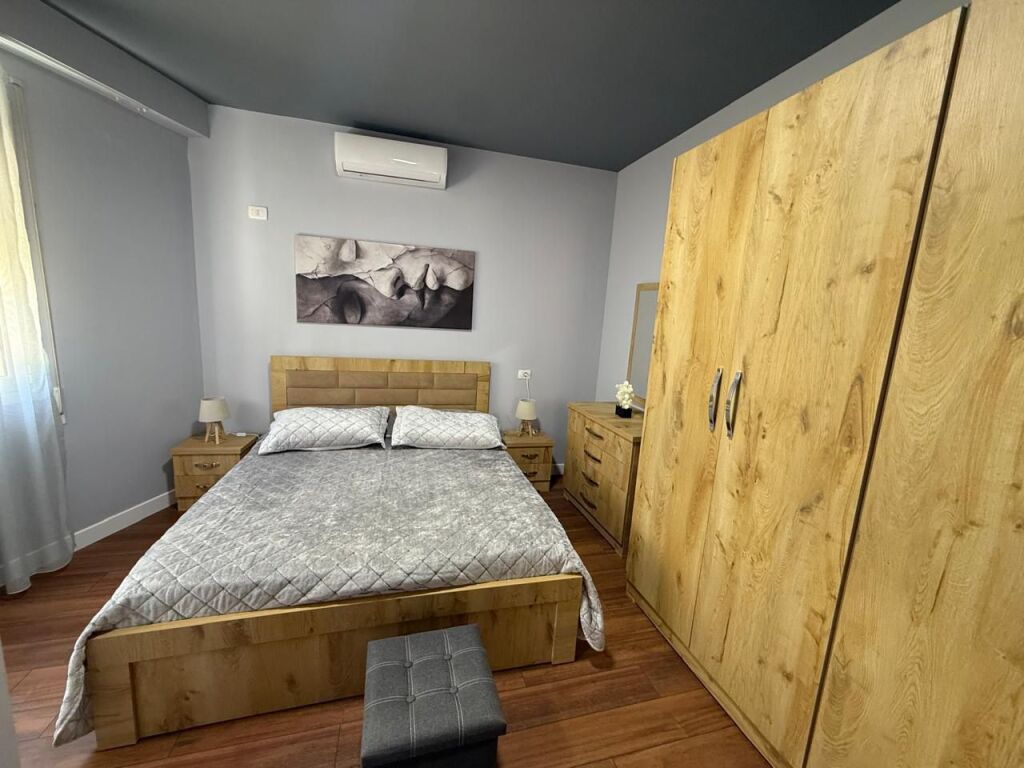 Apartamen me qera - Kopshti Botanik