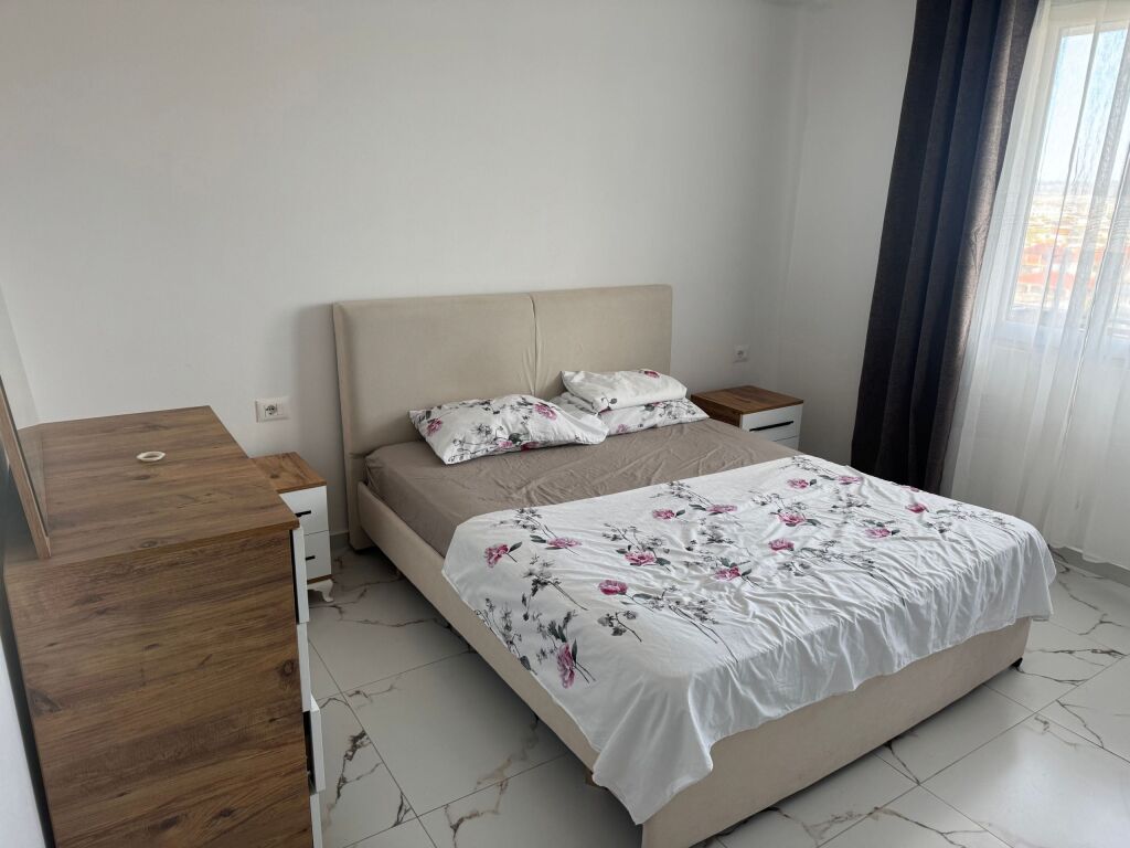 Rent | Apartament 1 + 1 | Kamez | 370 €/month