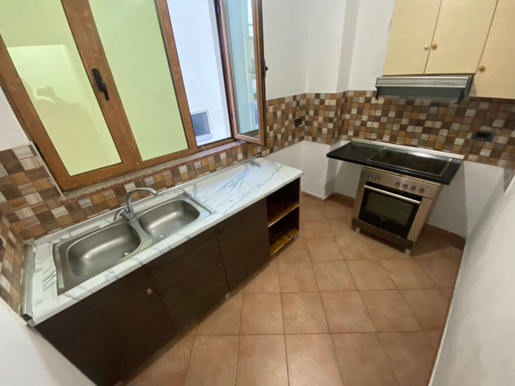 🏠 Jepet Apartament 1+1 me Qera mbi Fushën e Ali Demit, Tiranë