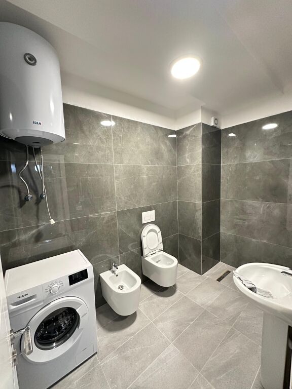 Apartament 2+1+2 me qera tek Kompleksi Jolla ne Astir