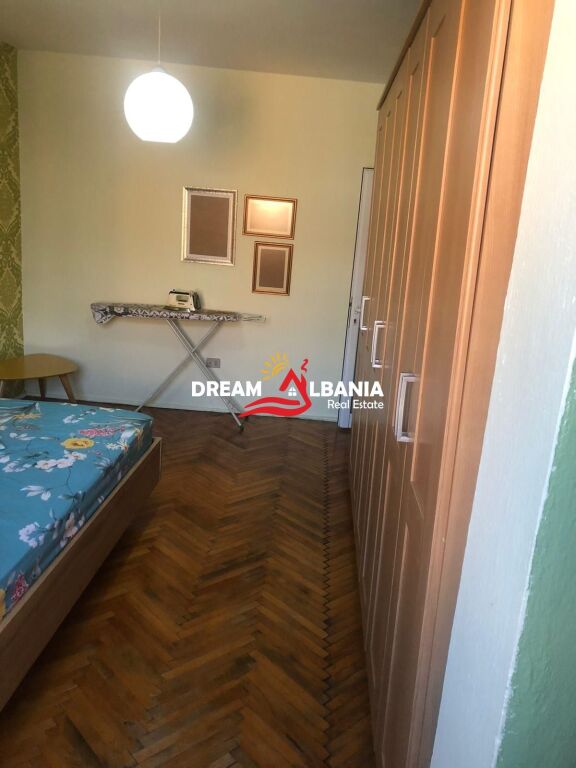 Apartament 1+1 me qera ne Rrugen Kongresi I Manastirit ne Tirane (ID 4219346)