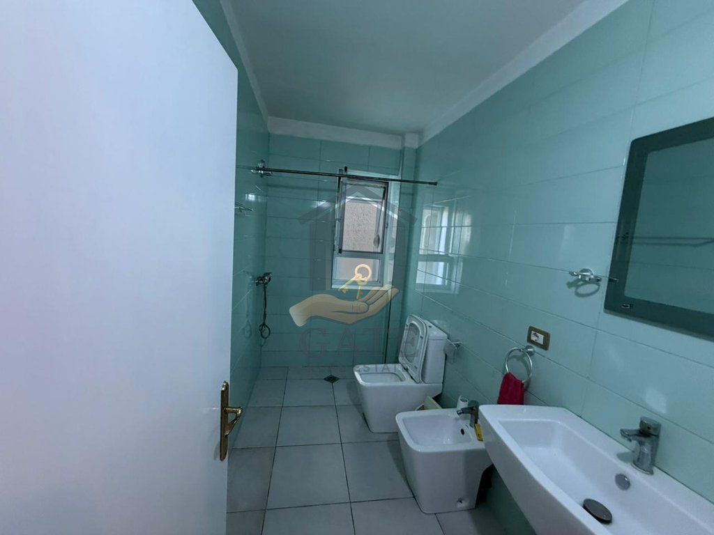 Shitet, Apartament 2+1+2,Muzeumi, Durres