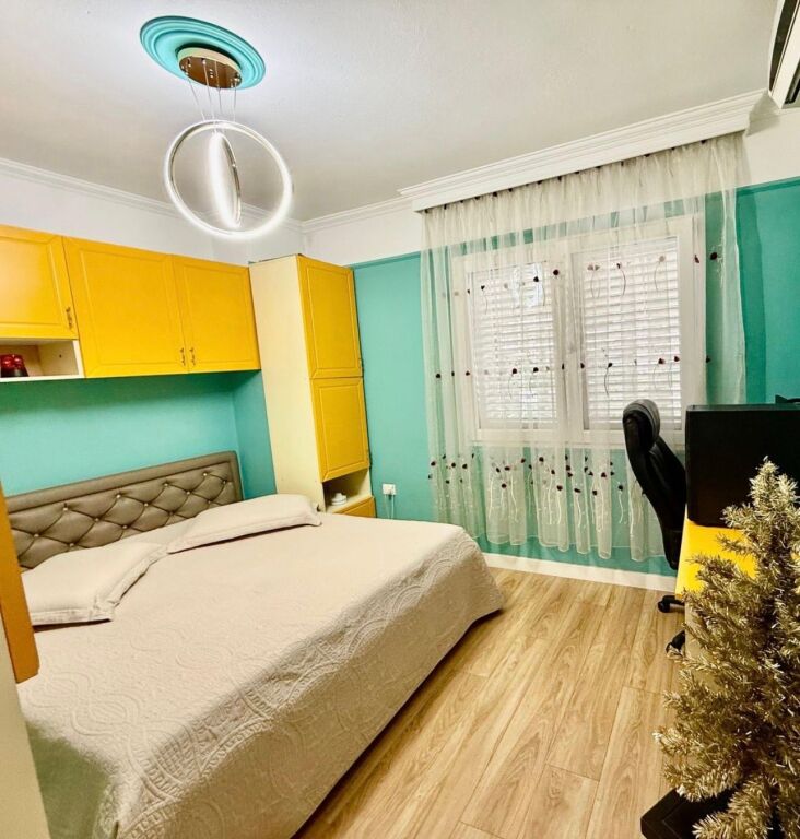 Apartament me qira 2+1+2wc Komun e Parisit