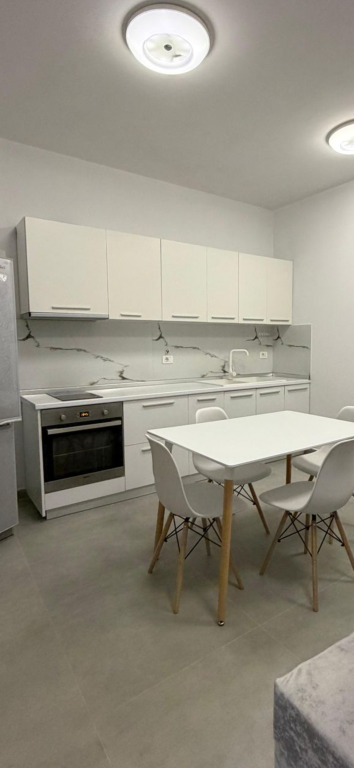 Apartament me qera 2+1+parkim Kodra e Diellit