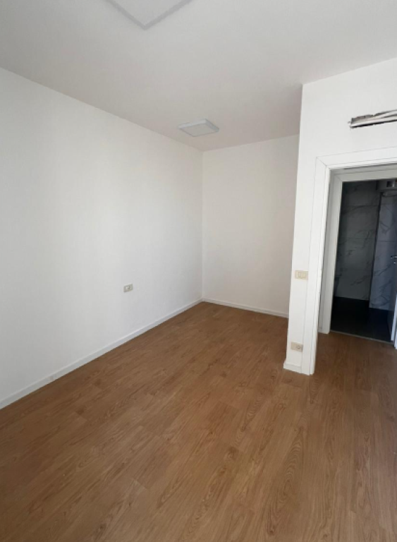 Ambient Zyre me Qira 1+1 tek Golden Tower – Mine Peza