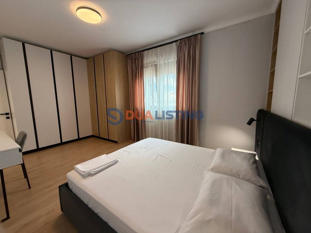 We rent a modern 2+1 apartment on Durrës Street near Hotel Colosseo!