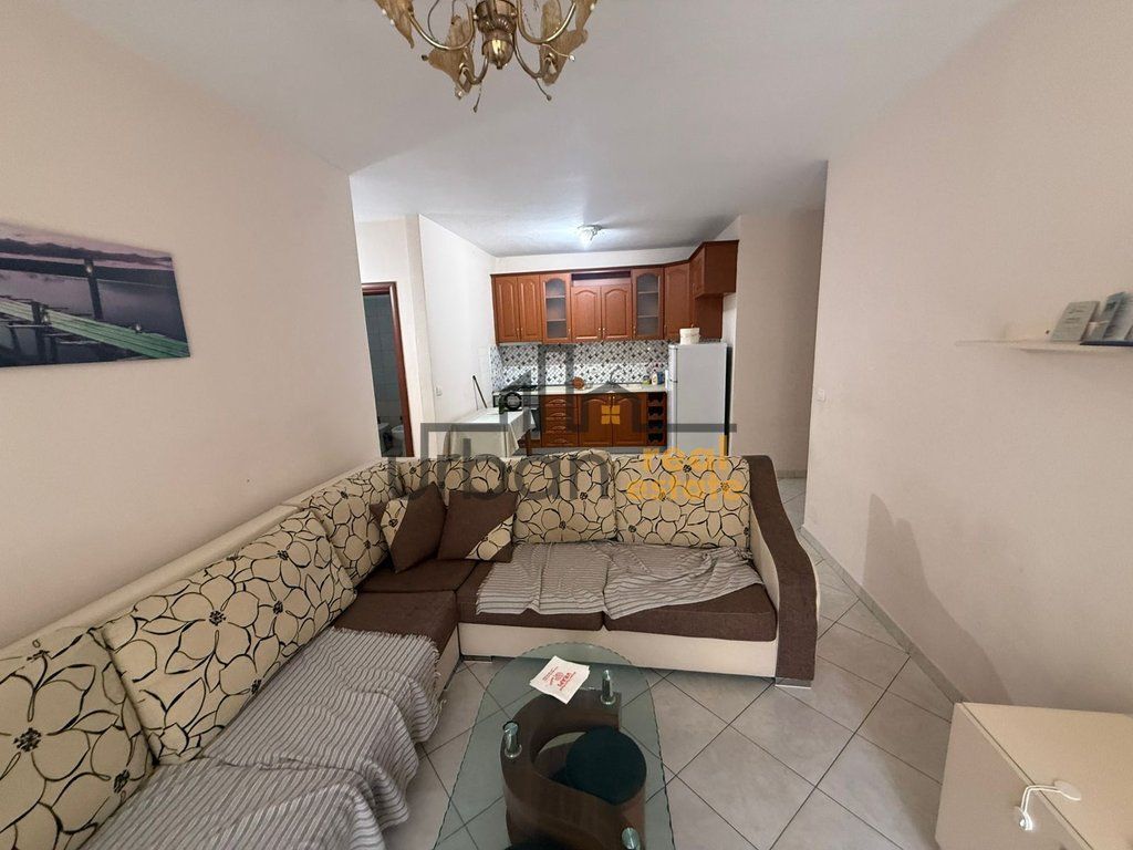 Qera, Apartament 1+1, Misto Mame, Tiranë - 30.000 Lekë | 65 m²